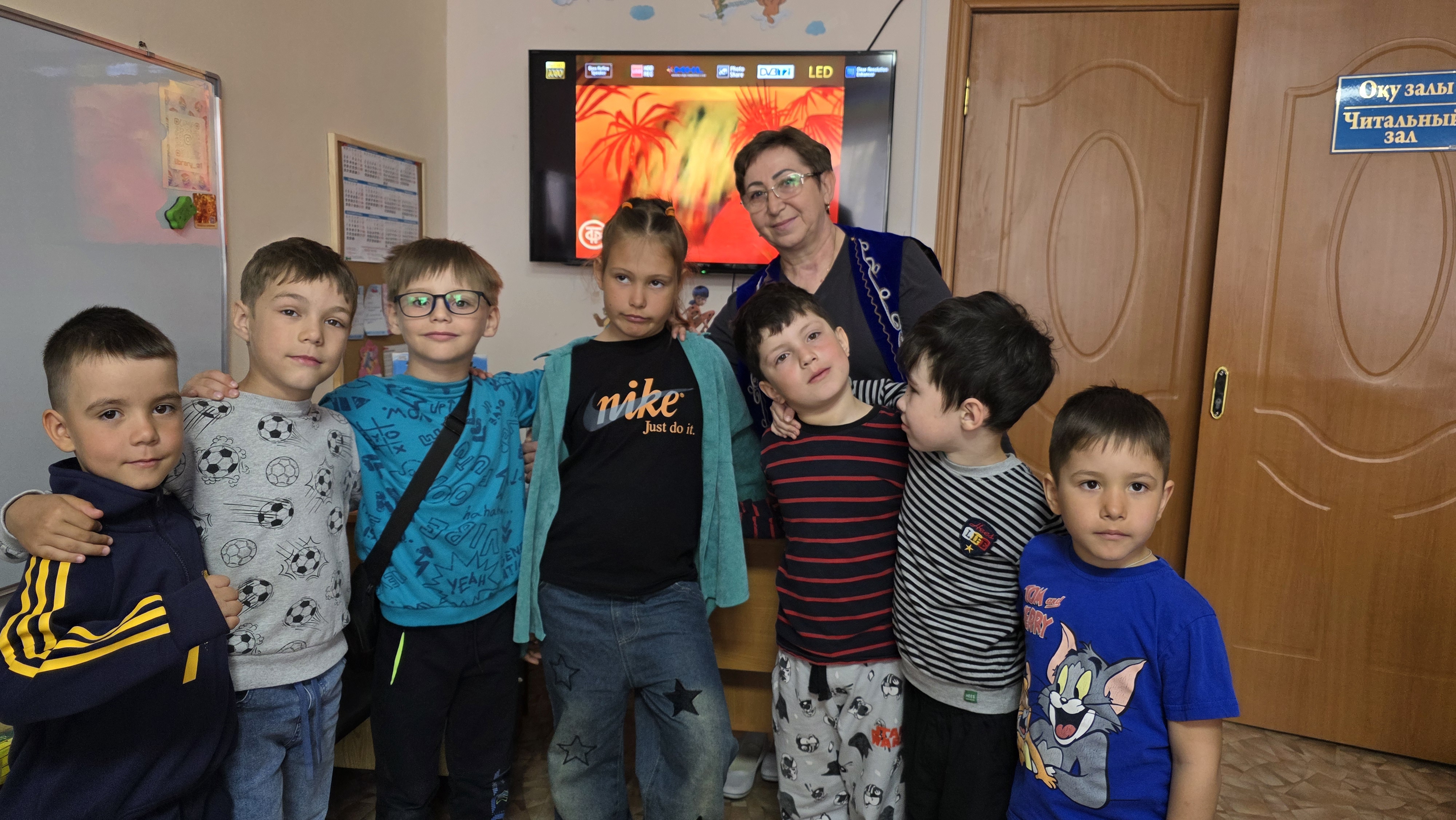 Әлем күлкіден басталады